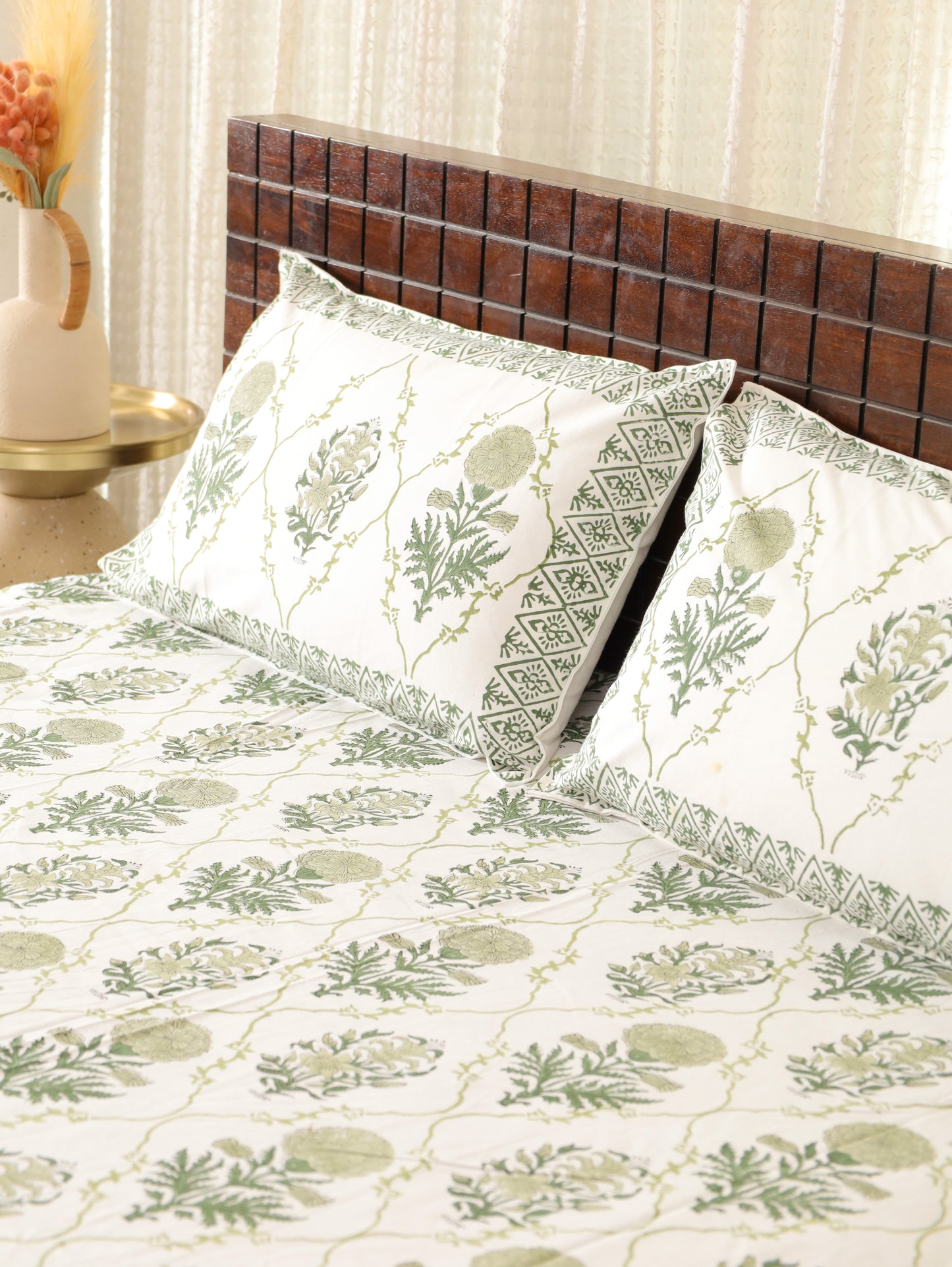 Panna Patta Hand Block Printed King Size Bedsheet