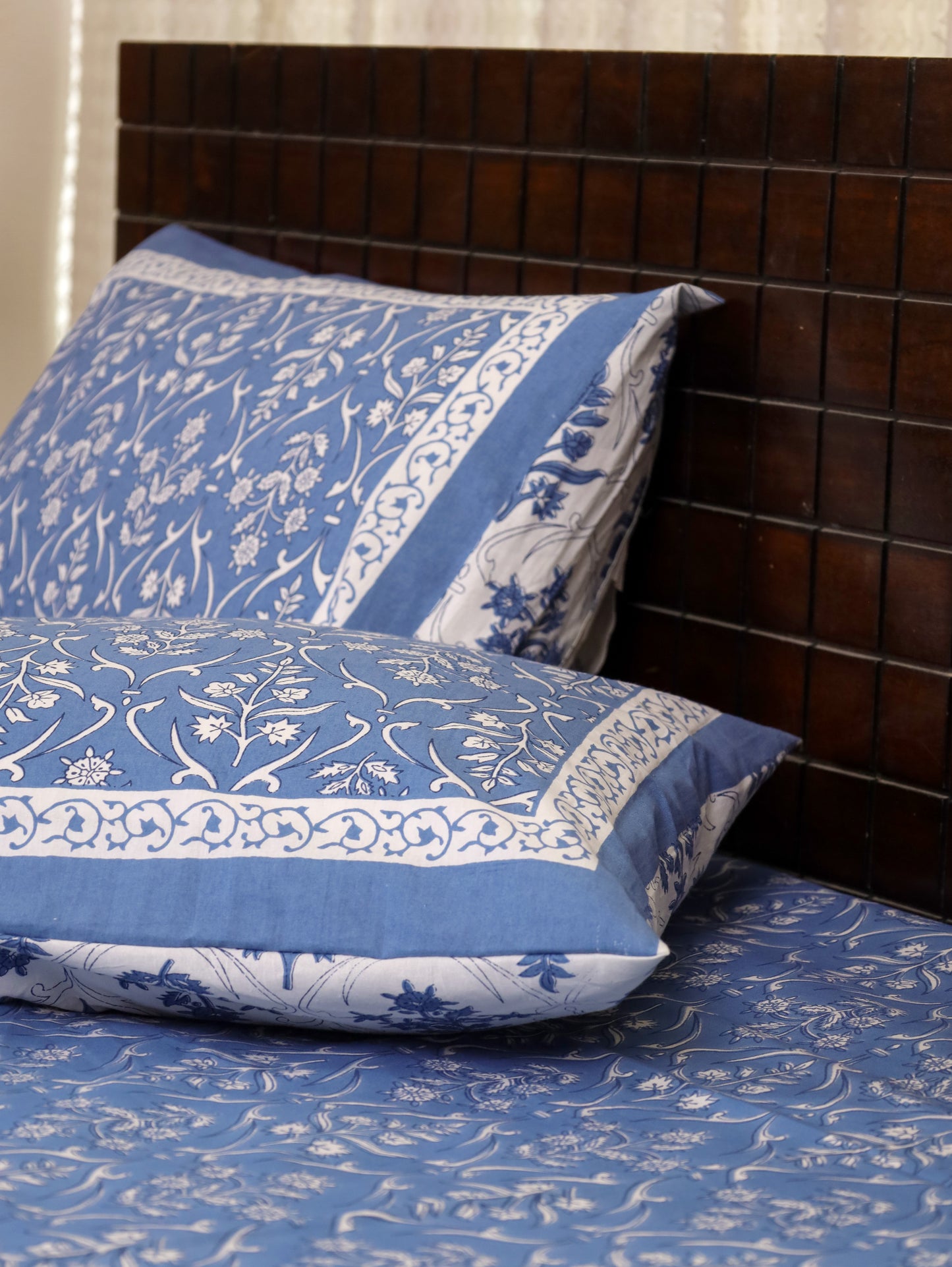 Neel Dhaga Hand Block Printed Queen Size Bedsheet