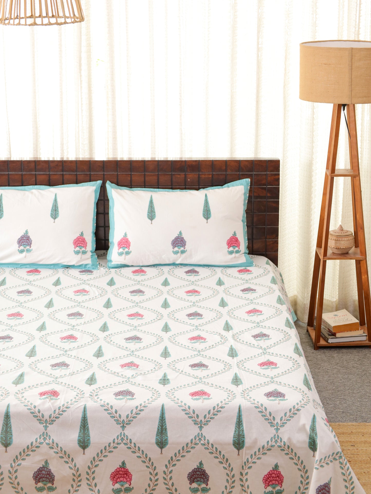 Boond Ke Phool Hand Block Printed Queen Size Bedsheet