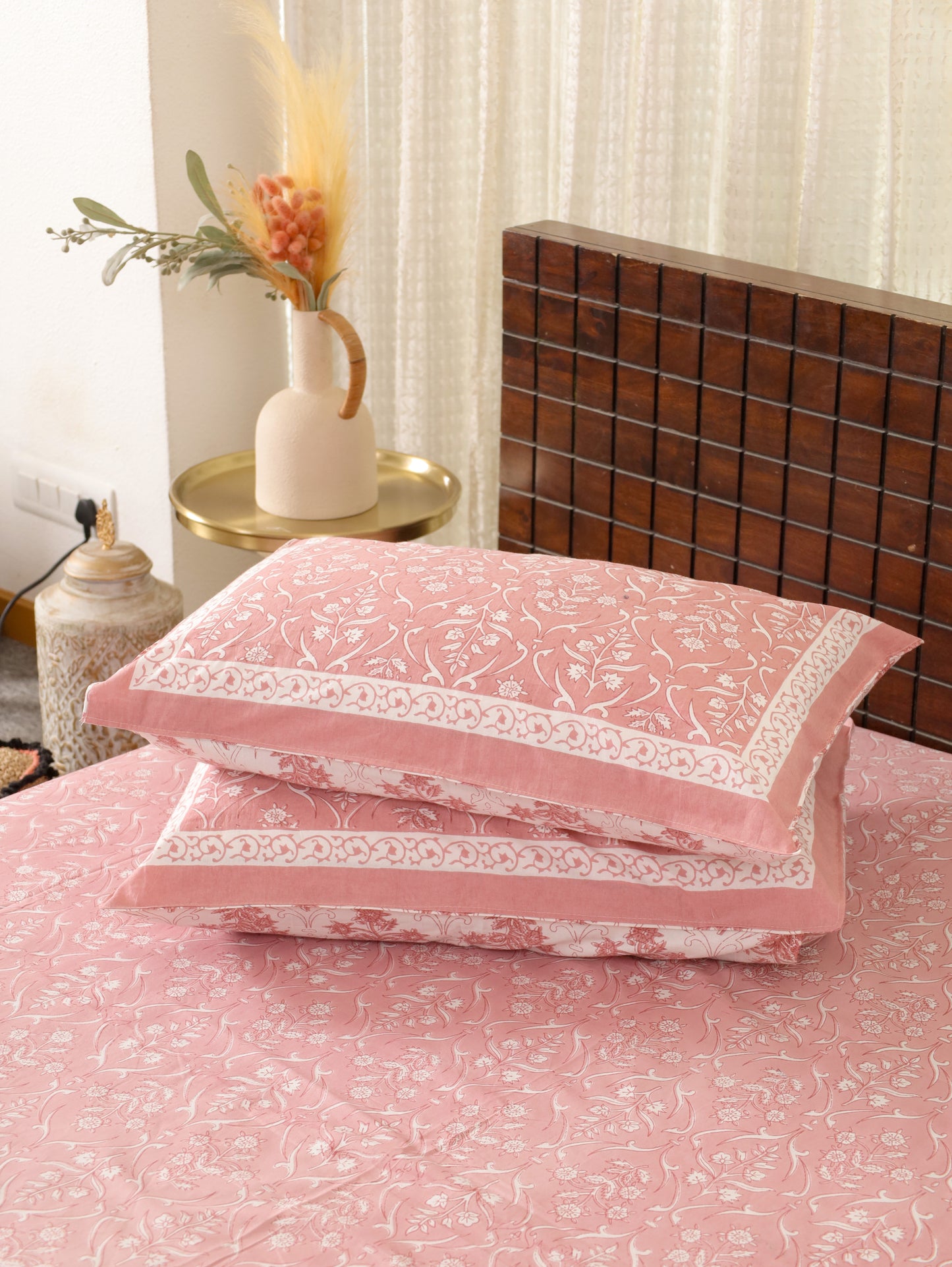 Gulaabi Dhaga Hand Block Printed Queen Size Bedsheet
