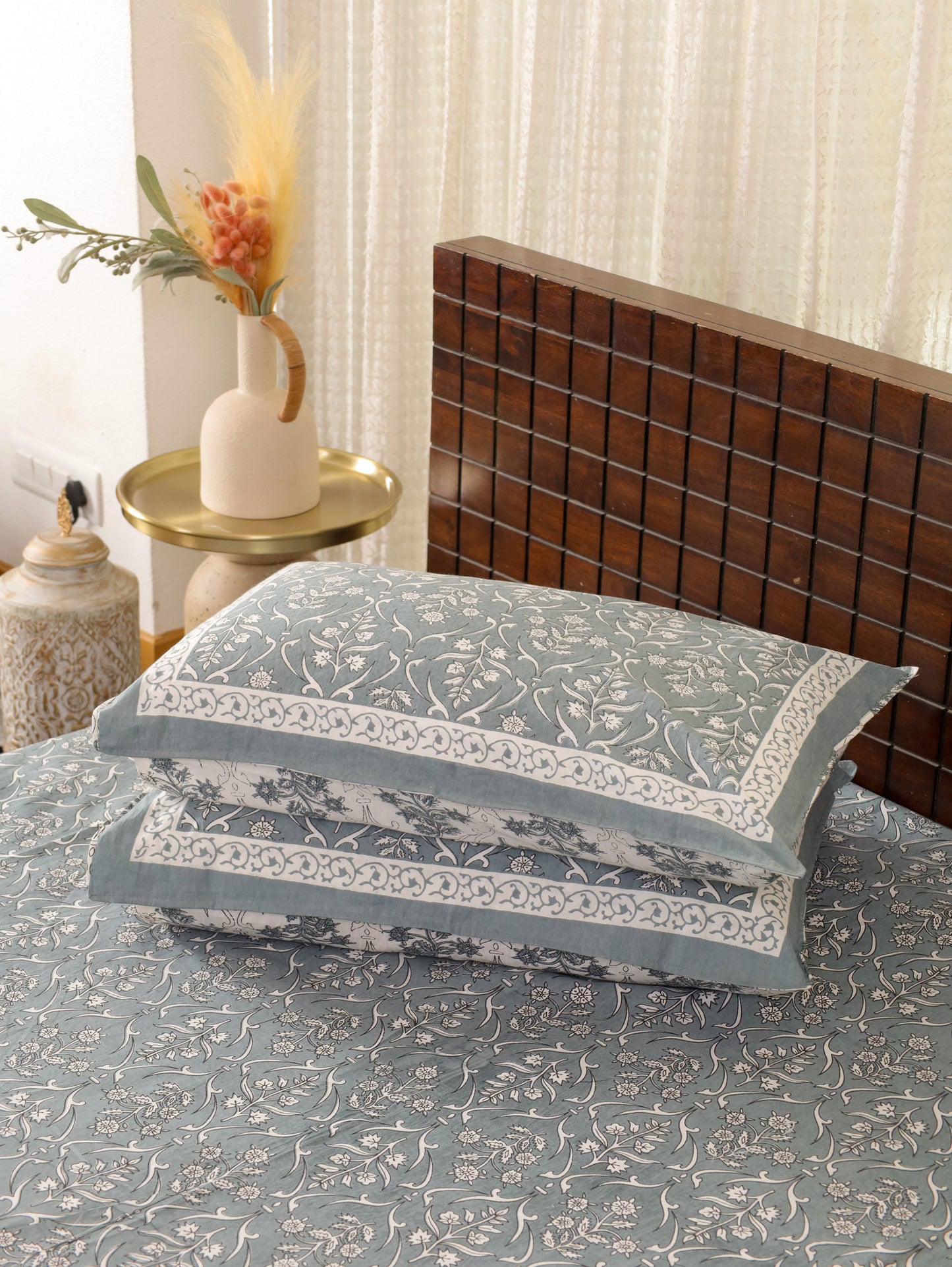 Dhaga Dhundh Hand Block Printed Queen Size Bedsheet