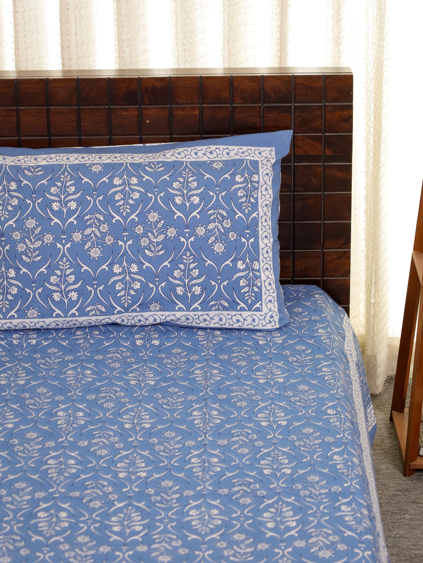 Neel Dhaga Hand Block Printed Queen Size Bedsheet