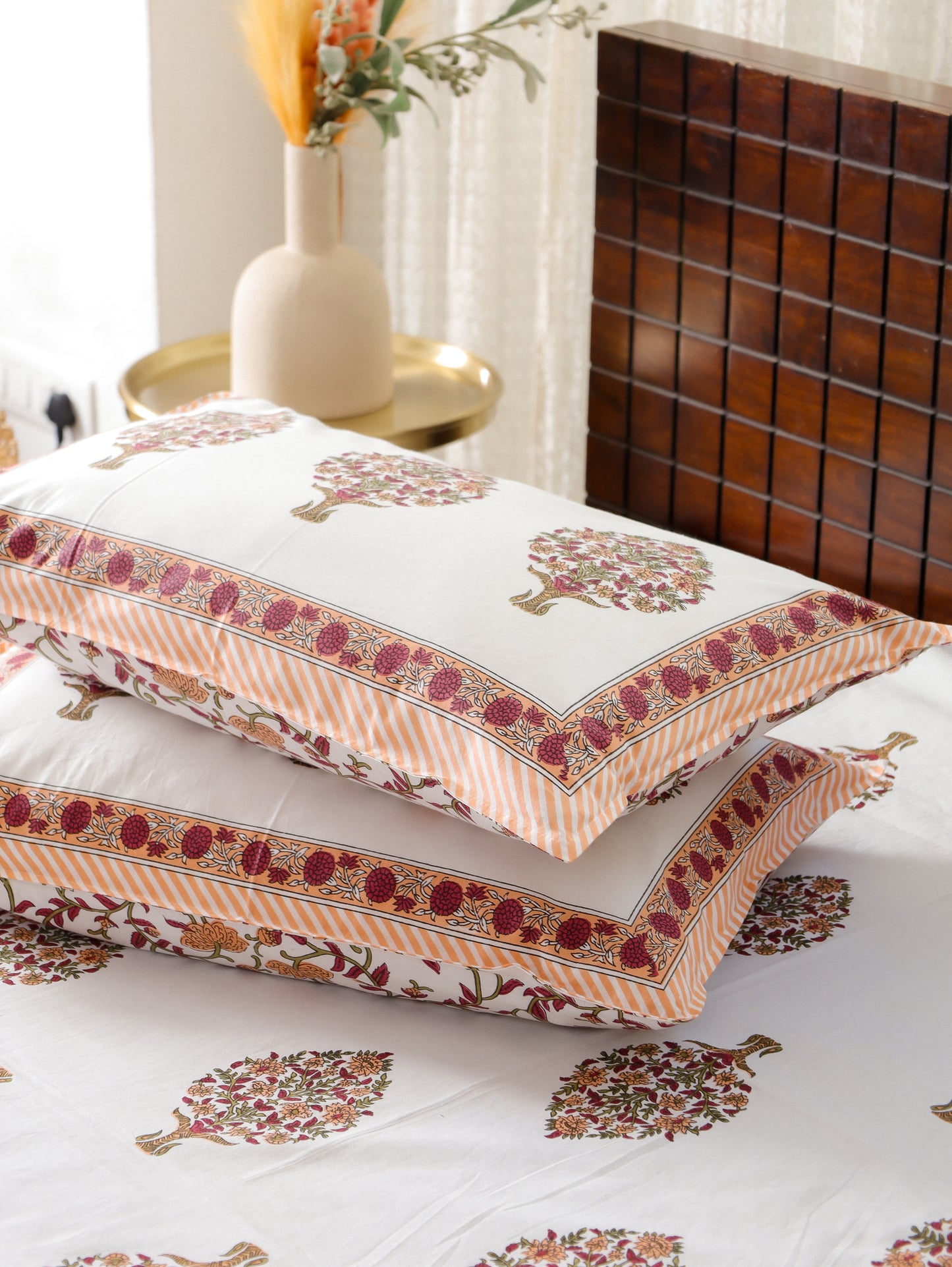 Lal Gharana Hand Block Printed Queen Size Bedsheet